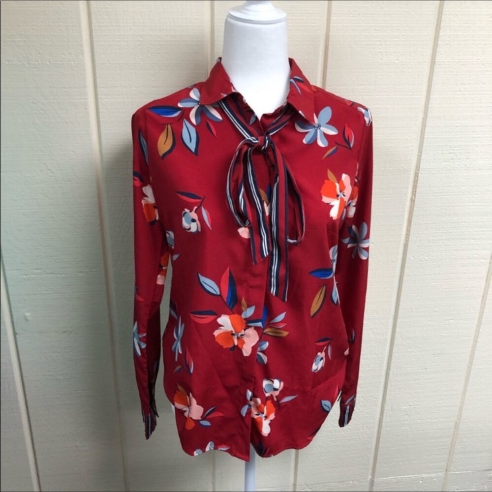 Abercrombie & Fitch Button Down Top Red Small